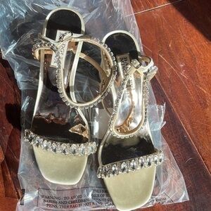 Badgley Mischka Embelished Mid Heel Sandals.